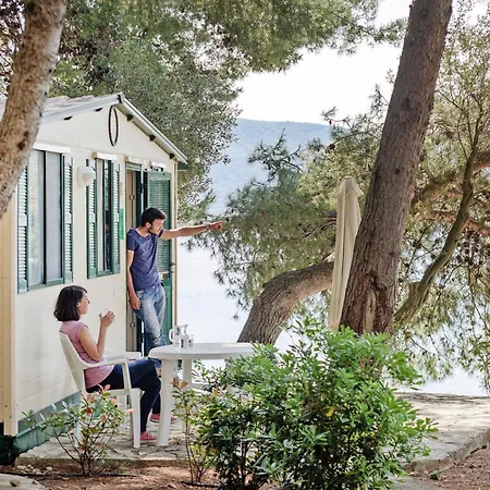 בית נופש Mobile Homes In Camp Kovacine, Cres, With Long Pebble *
